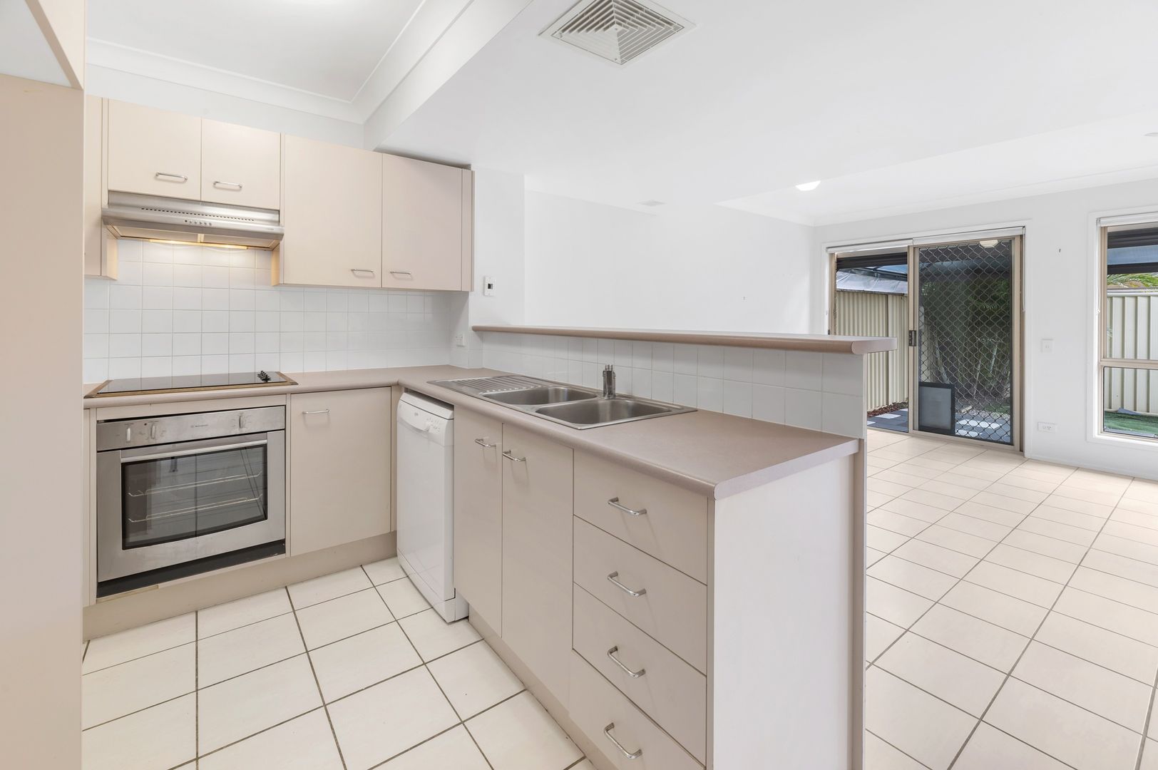 30/15 Yaun Street, Coomera QLD 4209, Image 2