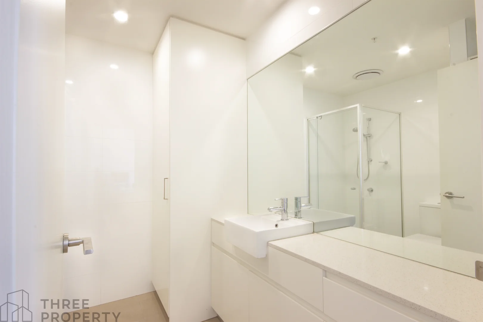 Additional image 3 of 1209/135 Pacific Highway, Hornsby NSW 2077