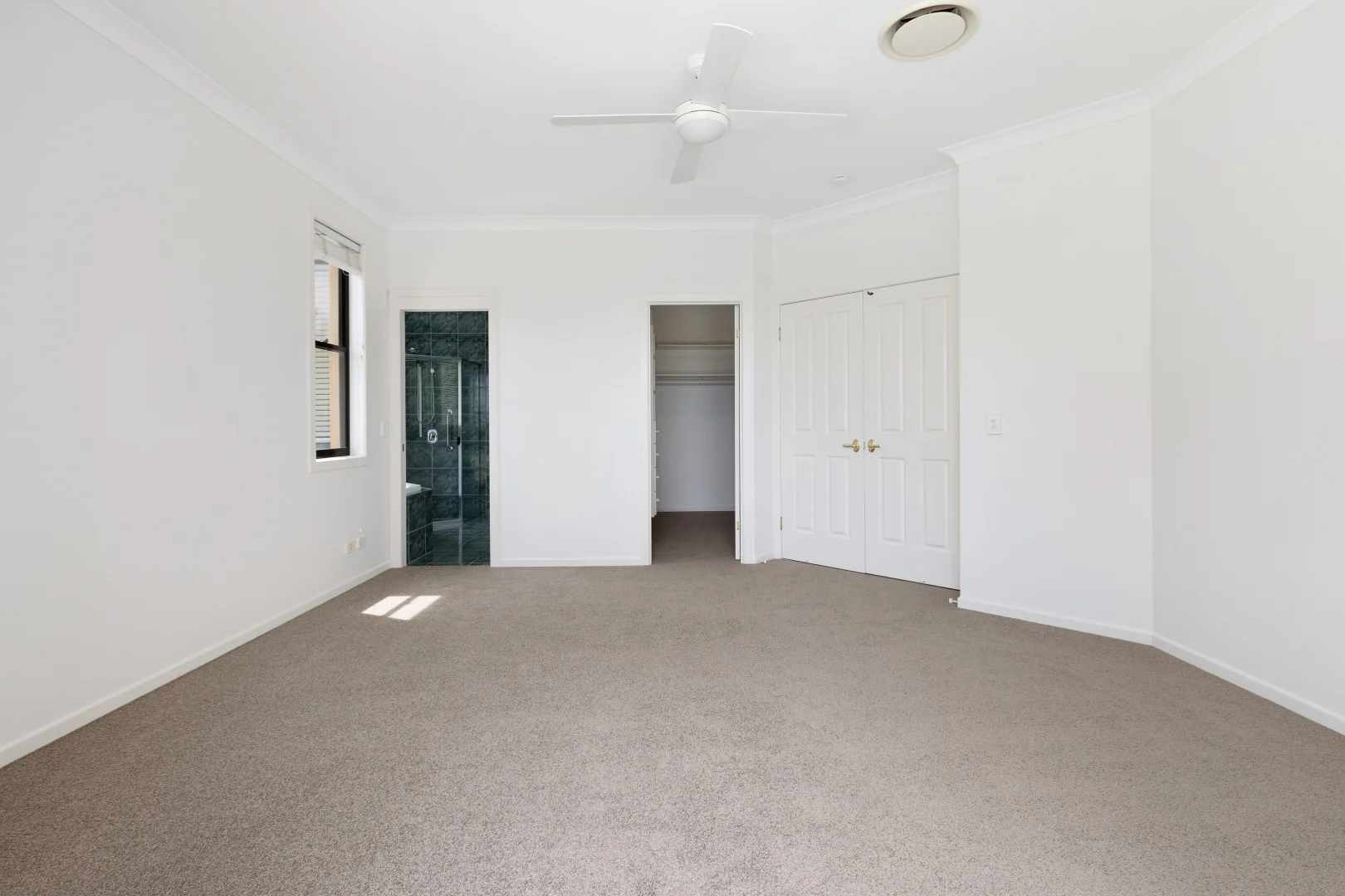 Additional image 8 of 37 Oyster Cove Promenade, Helensvale QLD 4212
