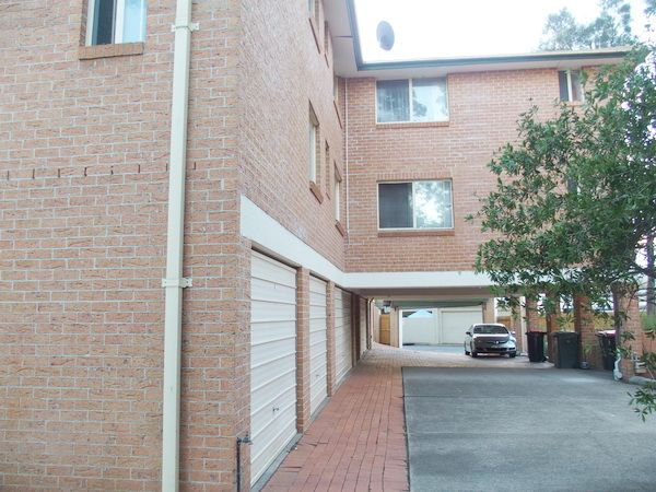 4/10-12 Kitchener Avenue, Regents Park NSW 2143, Image 0