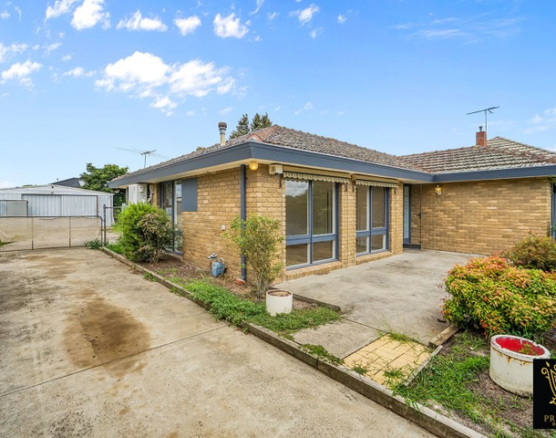 24 Clarendon Street, Cranbourne VIC 3977