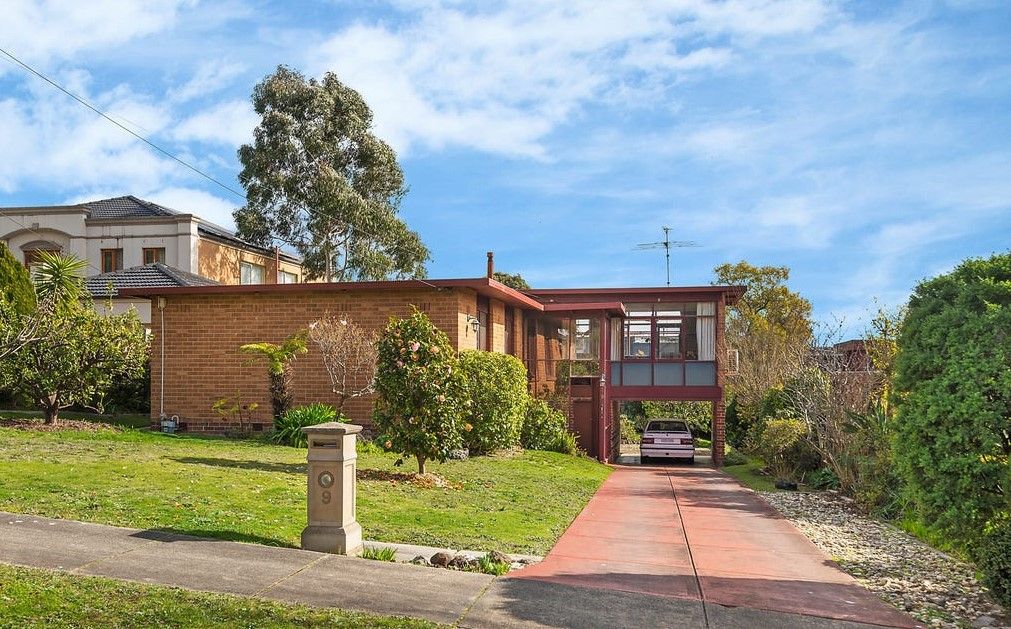 9 Arnold Grove, Doncaster VIC 3108 House For Rent 590 Domain