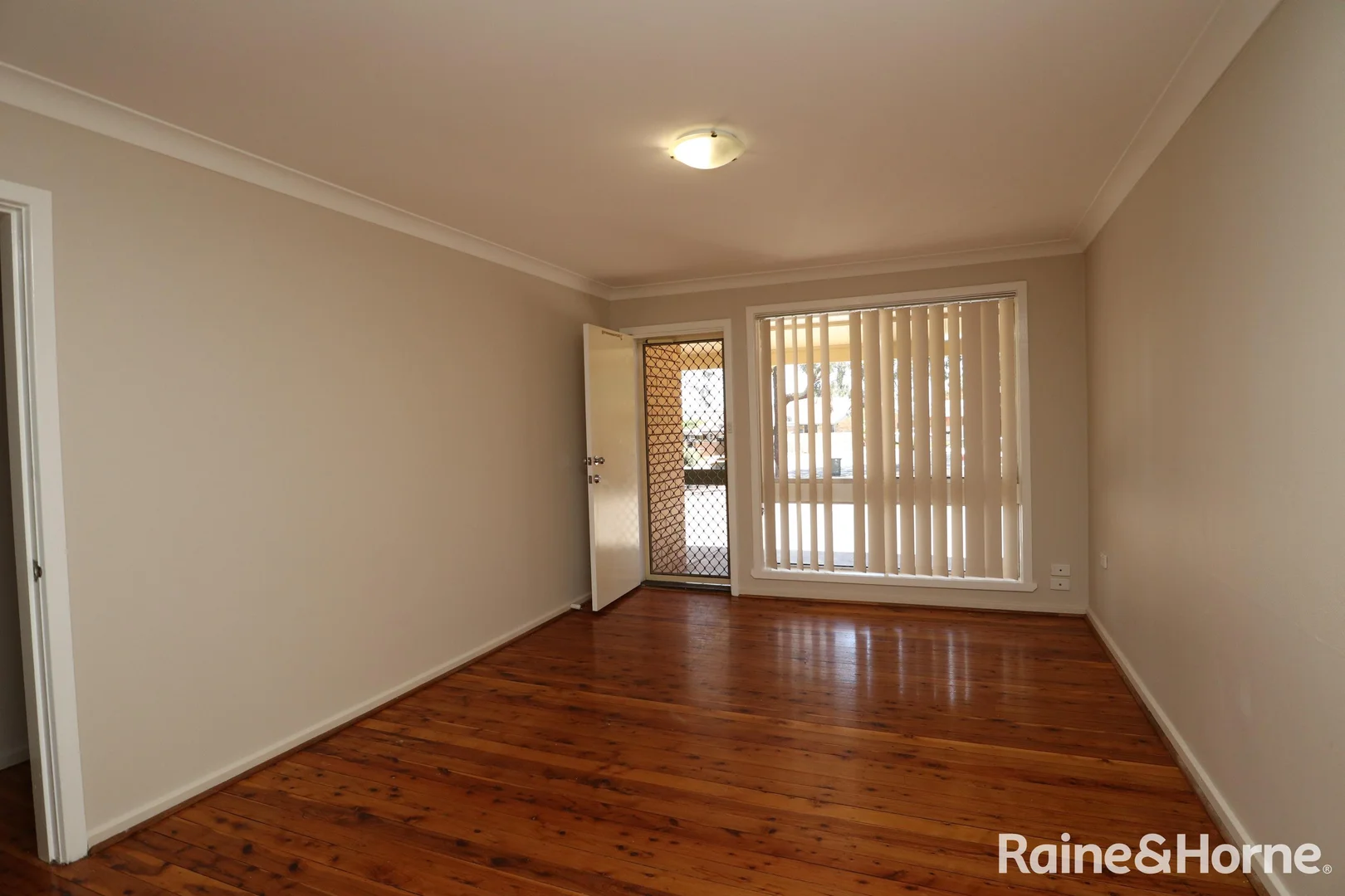 Additional image 3 of 2/3 Joyes Place, Tolland NSW 2650