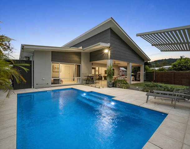 1 Watergum Close, Sapphire Beach NSW 2450