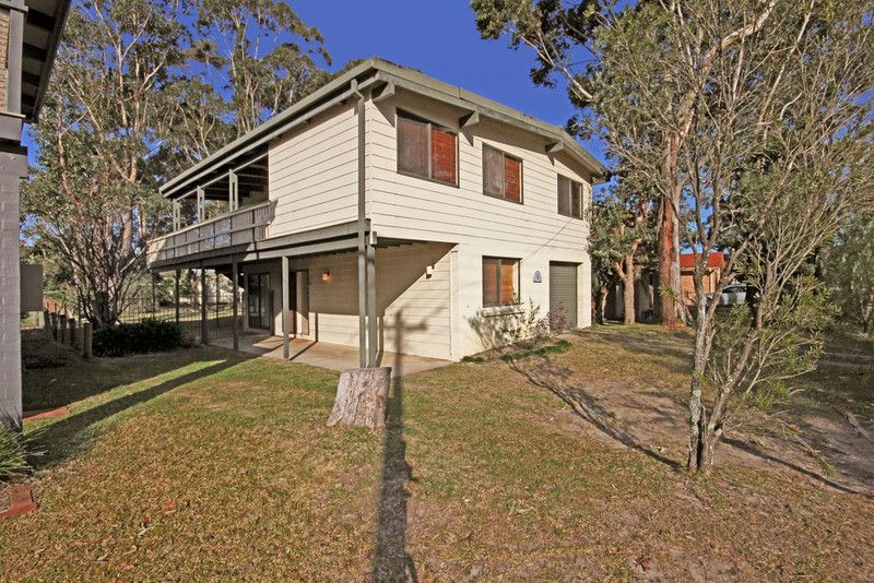 16 Normandy Street, Narrawallee NSW 2539