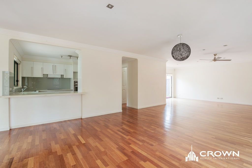 19 Coogeen Street, Bundall QLD 4217, Image 1