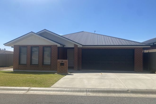 Picture of 8 Lee Way, LLOYD NSW 2650