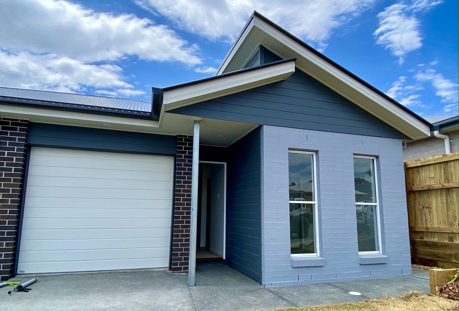 3 bedrooms Duplex in 1/62 Cronin Street MORAYFIELD QLD, 4506