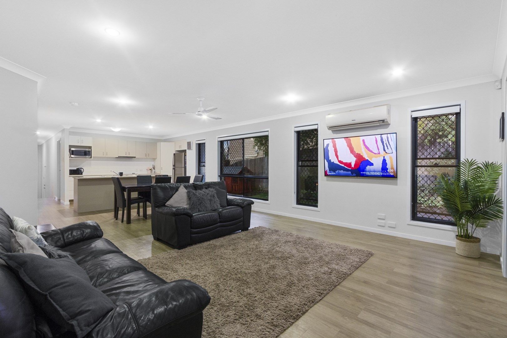 26 Success Crescent, Ormeau QLD 4208, Image 2