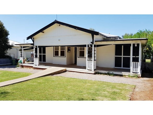 24 Wilga Street, Gunnedah NSW 2380