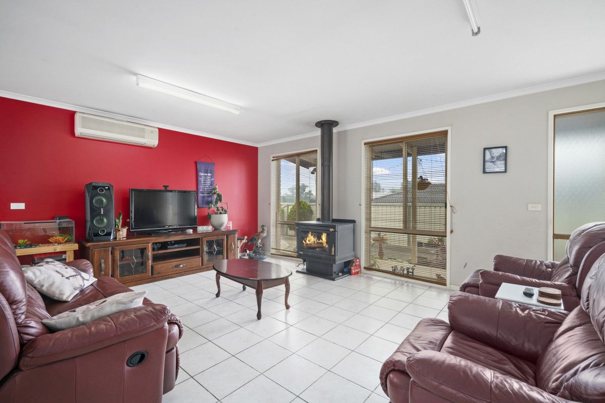 9 Mountainview Drive, Stratford VIC 3862, Image 2