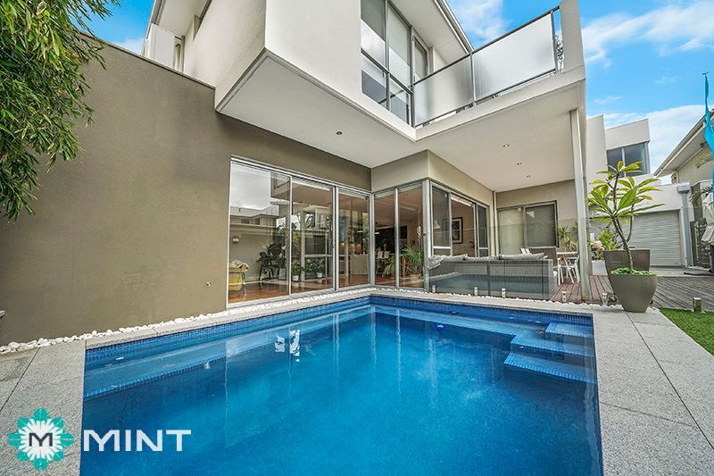 27 Heirisson Way, North Coogee WA 6163, Image 0