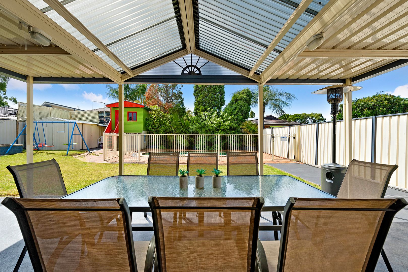 11 Carpenter Place, Minchinbury NSW 2770, Image 2