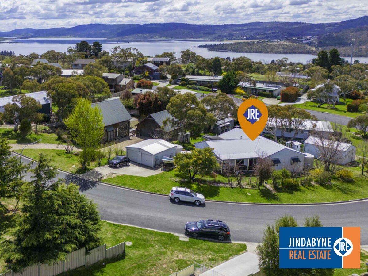 13 Mitchell Circuit, Jindabyne NSW 2627, Image 0