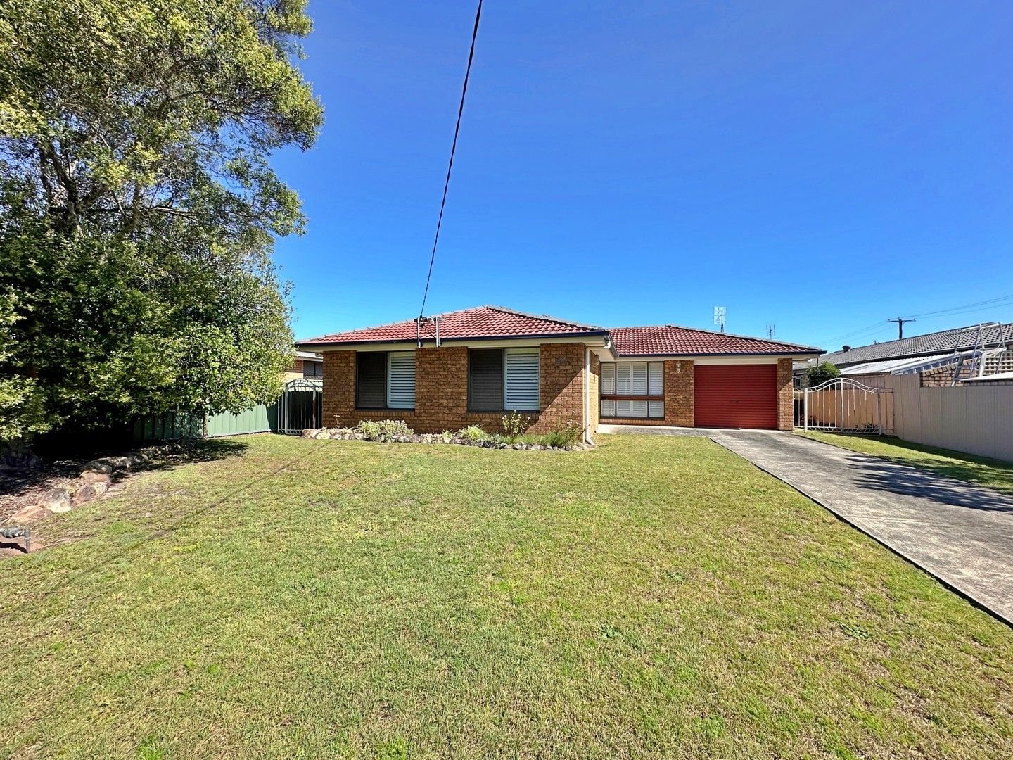 3 bedrooms House in 45 Wychewood Avenue MALLABULA NSW, 2319