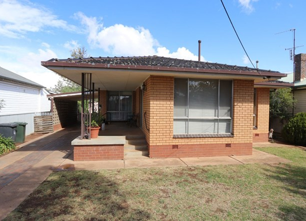 4 King Street, Temora NSW 2666