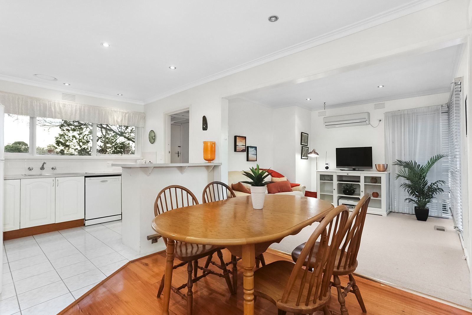 24 Martins Lane, Viewbank VIC 3084, Image 2