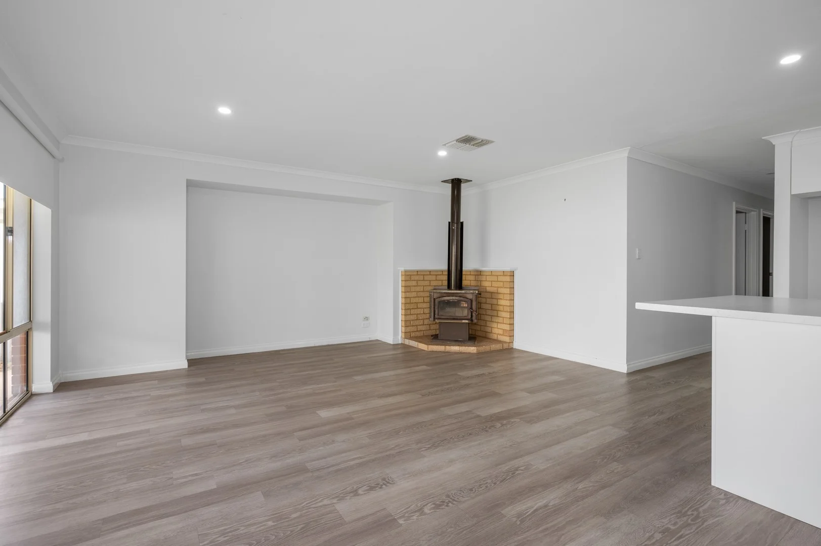 Additional image 5 of 207a Hare Street, West Lamington WA 6430