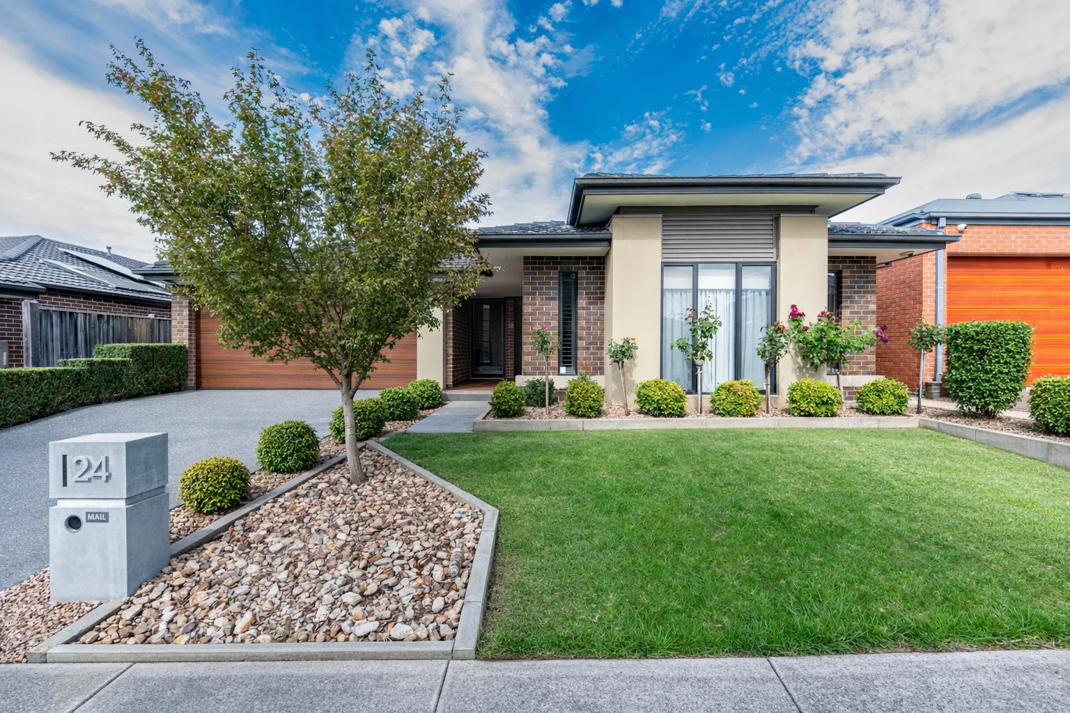 24 Cairn Drive, South Morang VIC 3752
