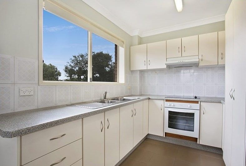 5/52 Bower Street, Annerley QLD 4103, Image 2