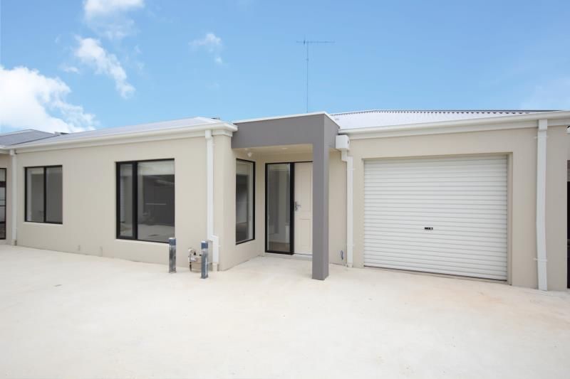 2 bedrooms Apartment / Unit / Flat in 2/519 Thompson Road NORLANE VIC, 3214