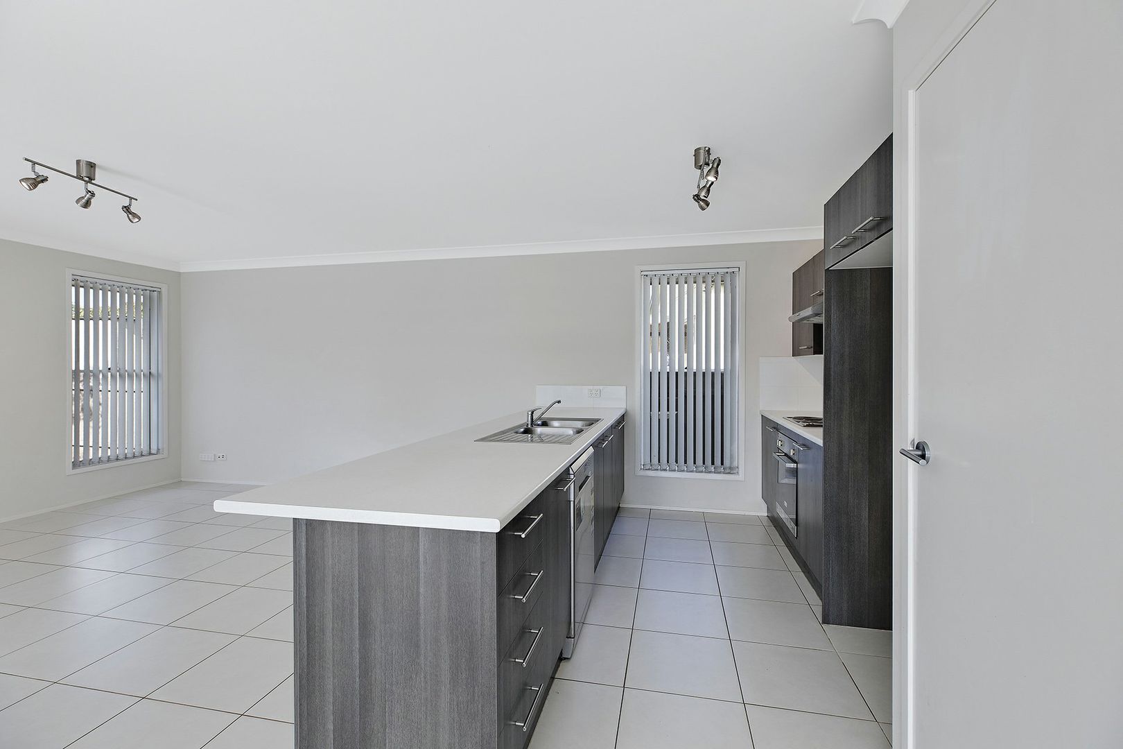 2A McGirr Avenue, The Entrance NSW 2261, Image 2