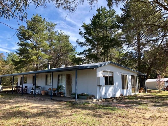 878 Old Hume Highway, Alpine NSW 2575