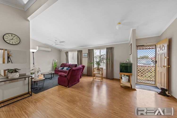 7 Trim Crescent, Evanston Park SA 5116, Image 2