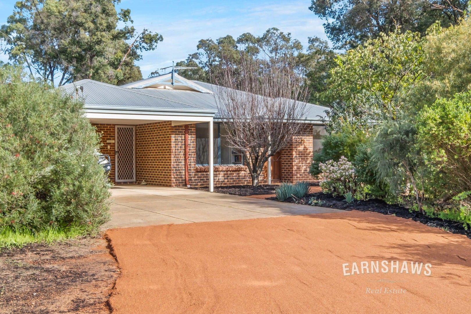 3 bedrooms House in 5 Huxham Glen MOUNT HELENA WA, 6082