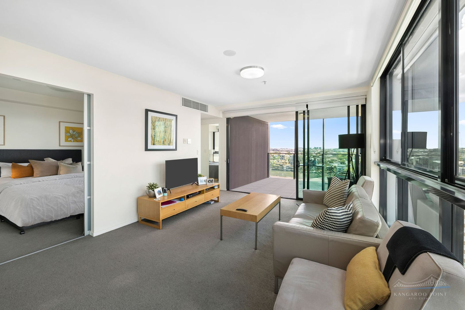 1010/18 Thorn Street, Kangaroo Point QLD 4169, Image 2