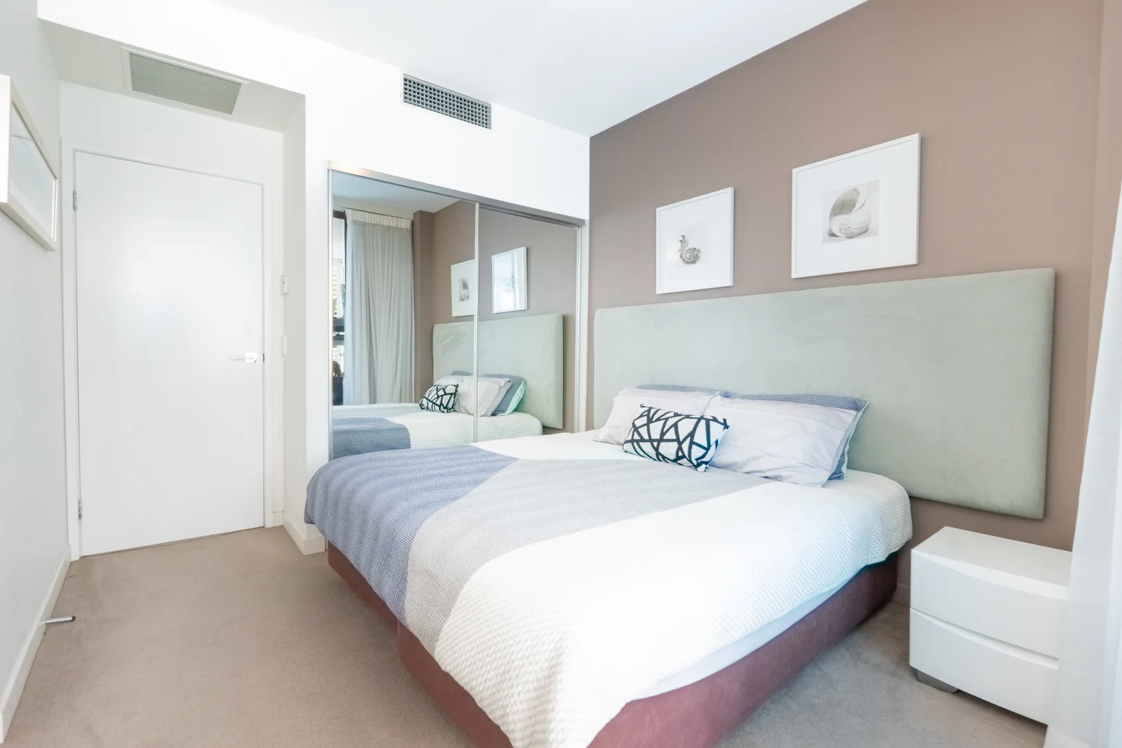 Additional image 8 of 1003/438 Marine Parade, Biggera Waters QLD 4216