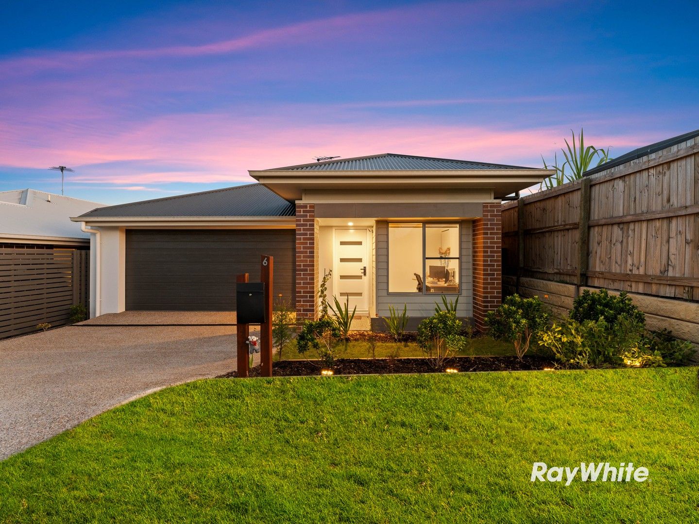 6 Hartnell Drive, Park Ridge QLD 4125, Image 0