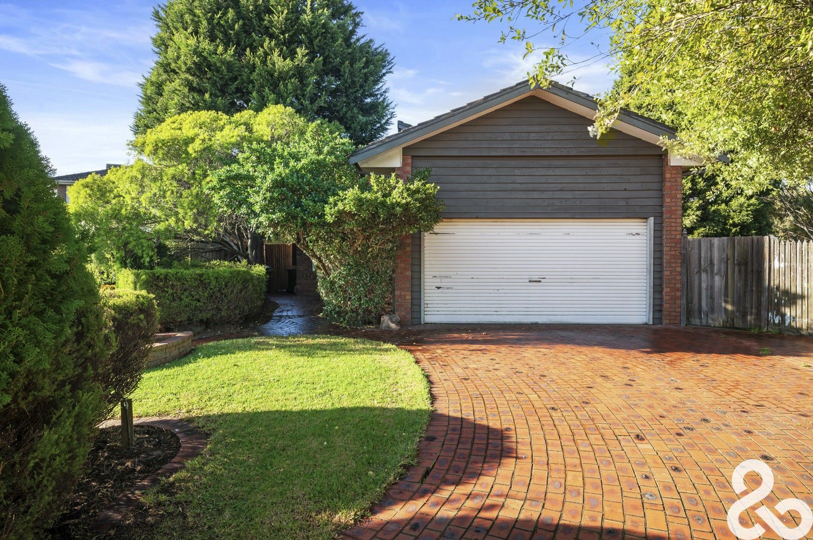 6 Avonmore Close, Mill Park VIC 3082 Domain