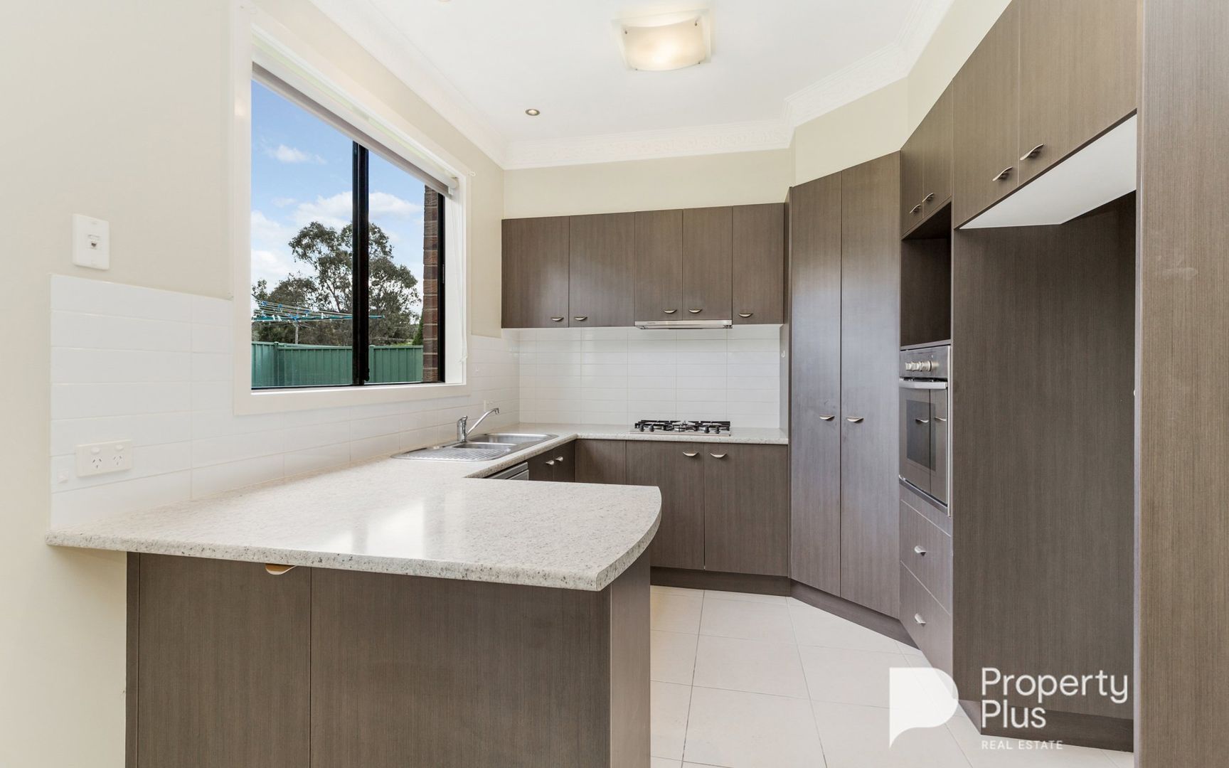 3/103 Crusoe Road, Kangaroo Flat VIC 3555, Image 2