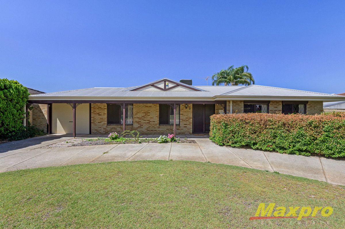 3 bedrooms House in 9 Challenger Drive THORNLIE WA, 6108