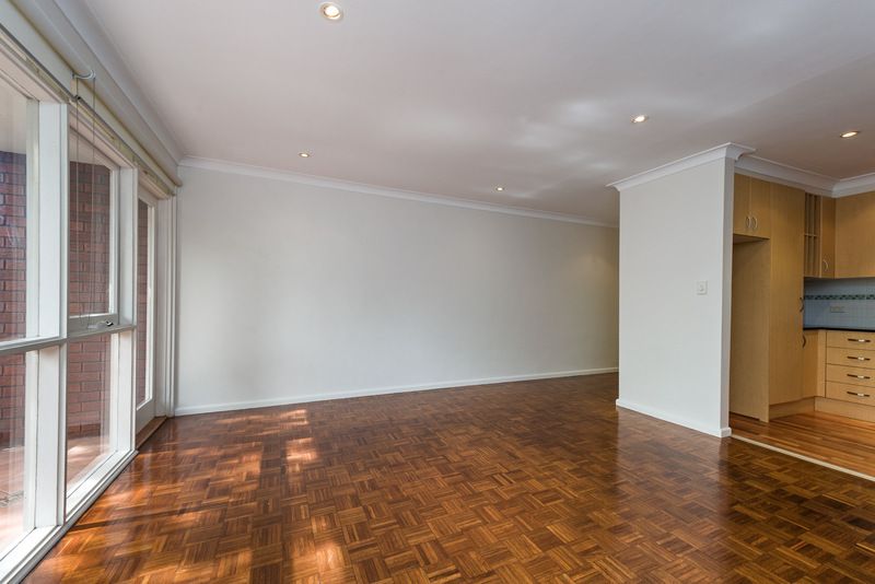 2 bedrooms Apartment / Unit / Flat in 17/44 Grosvenor Crescent SUMMER HILL NSW, 2130