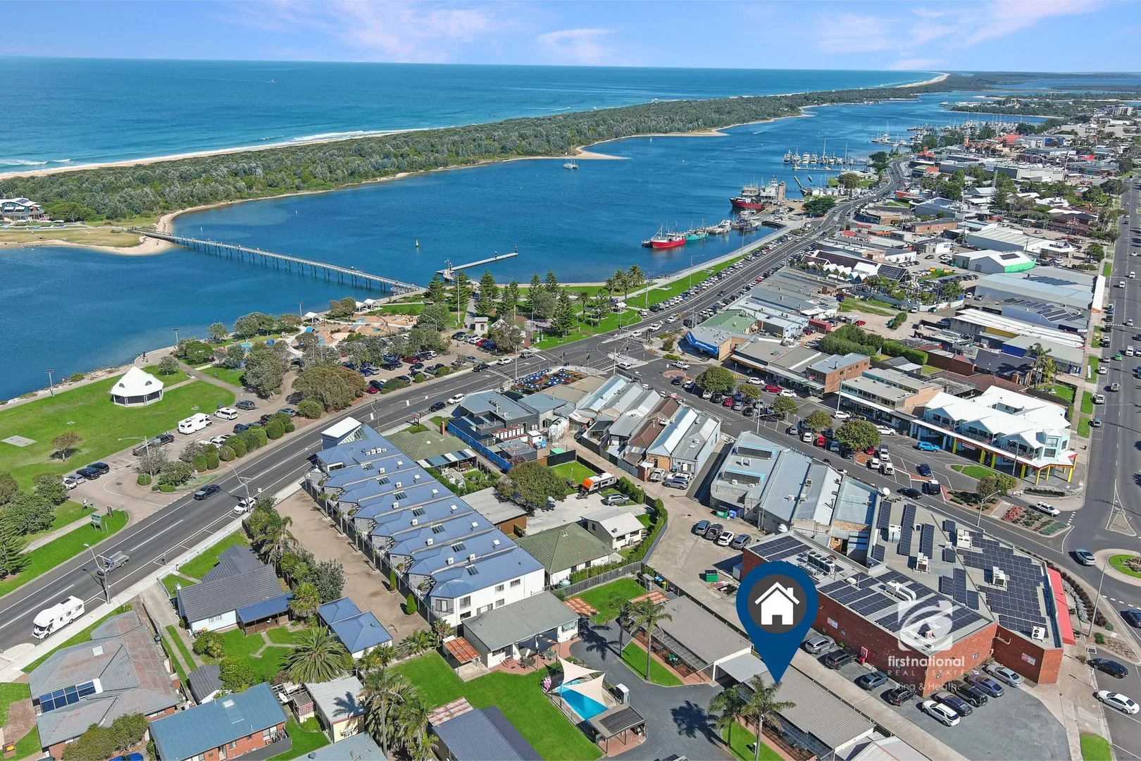 Additional image 12 of 2/6 Roadknight Street, Lakes Entrance VIC 3909