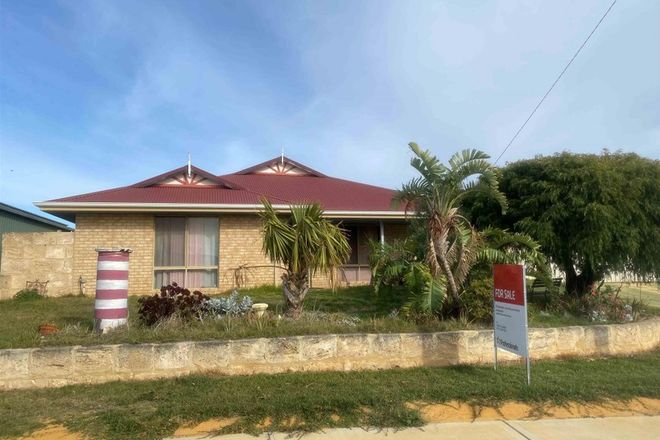 Picture of 3 Agonis Street, LEEMAN WA 6514