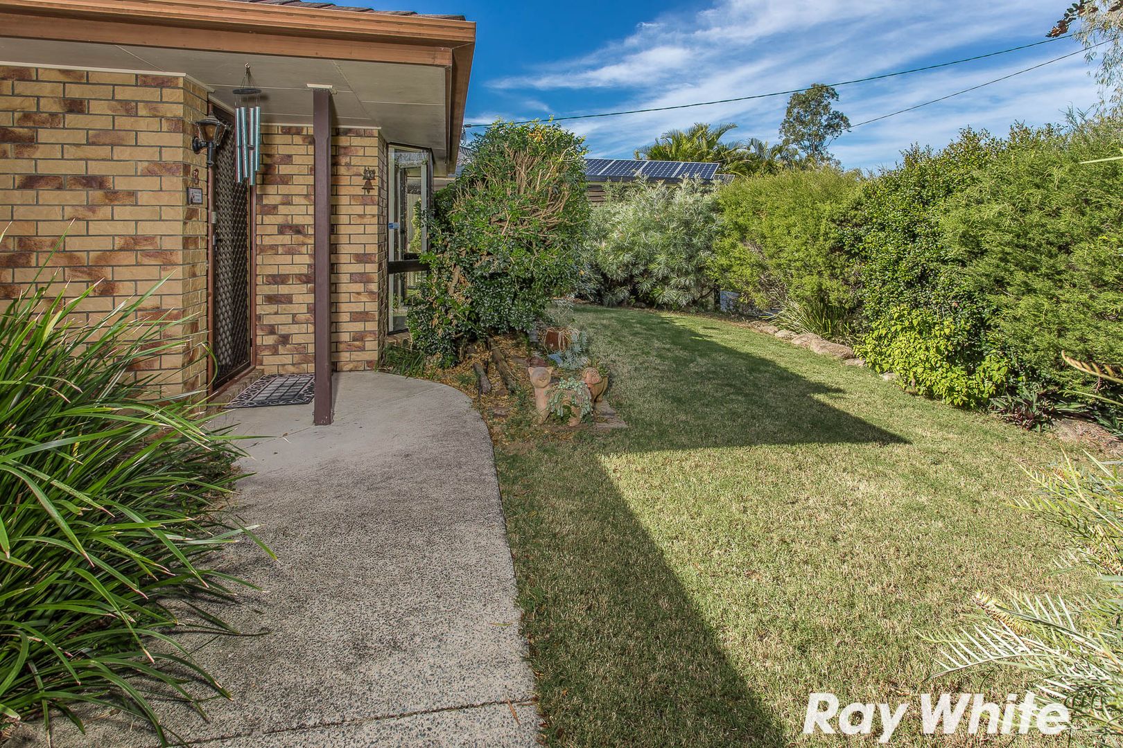 18 Brewster Court, Petrie QLD 4502, Image 2