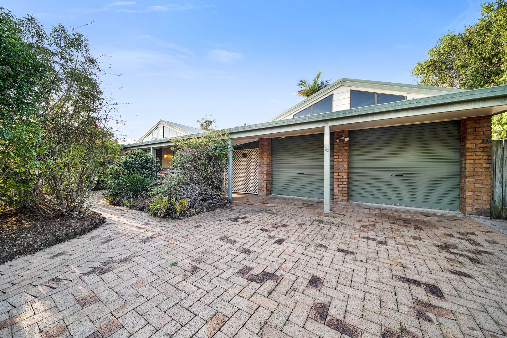 16 Edenlea Drive, Meadowbrook QLD 4131, Image 2