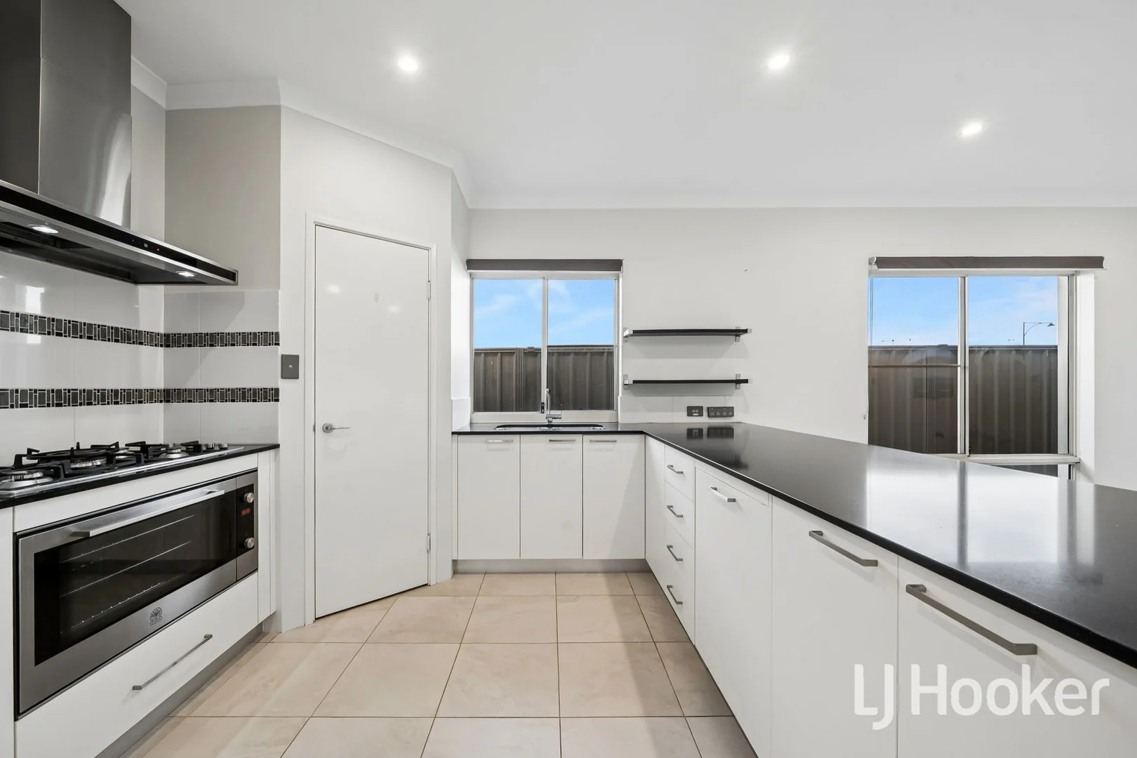 Additional image 2 of 27 Vivaldi Street, Hammond Park WA 6164