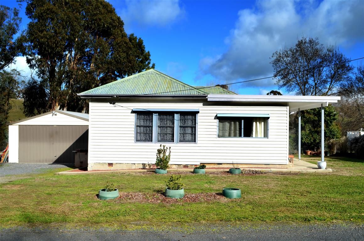 49 Cromwell Street, Adelong NSW 2729, Image 0