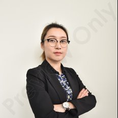 Lily Huang, Sales representative