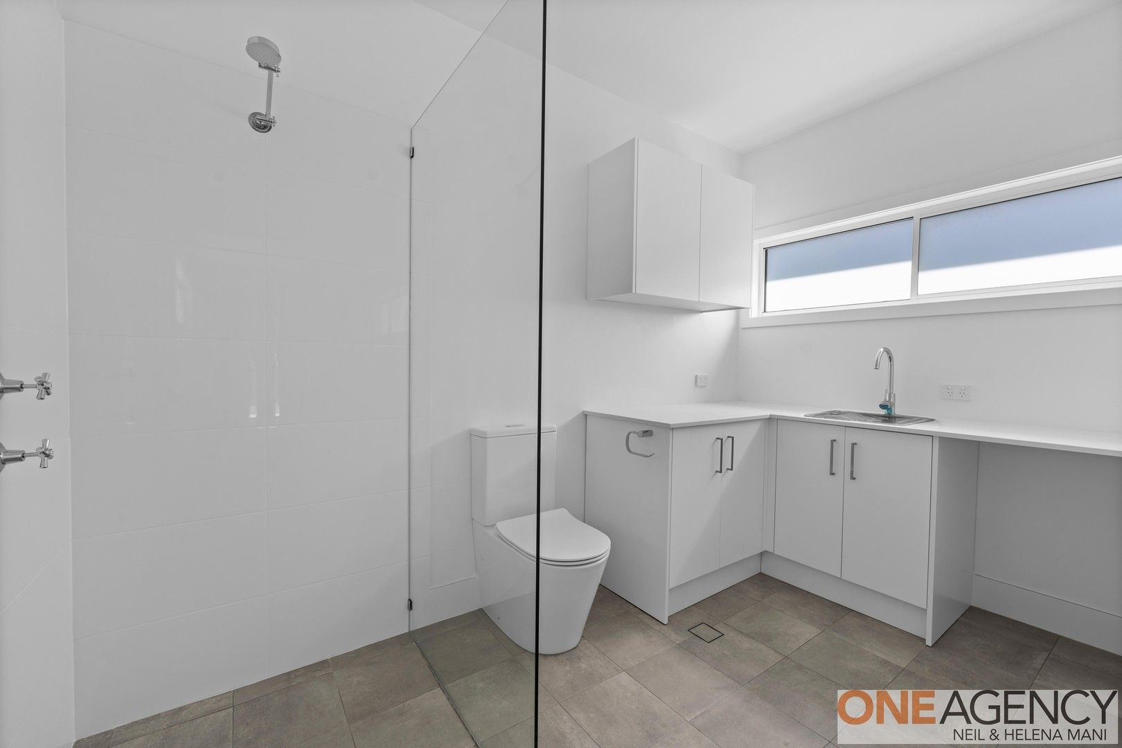 1 bedrooms House in 49a Wyong Road BERKELEY VALE NSW, 2261