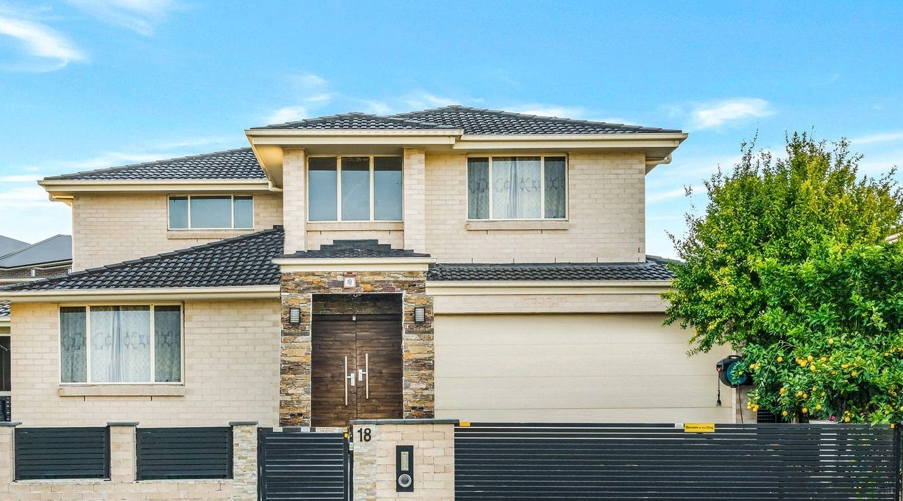4 bedrooms House in 18 Province Street ABBOTSBURY NSW, 2176