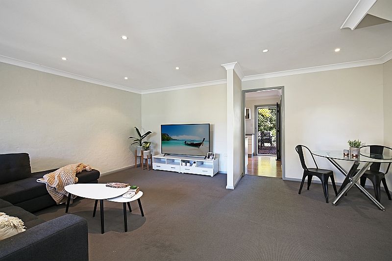 9/14 Russell Street, East Gosford NSW 2250, Image 2