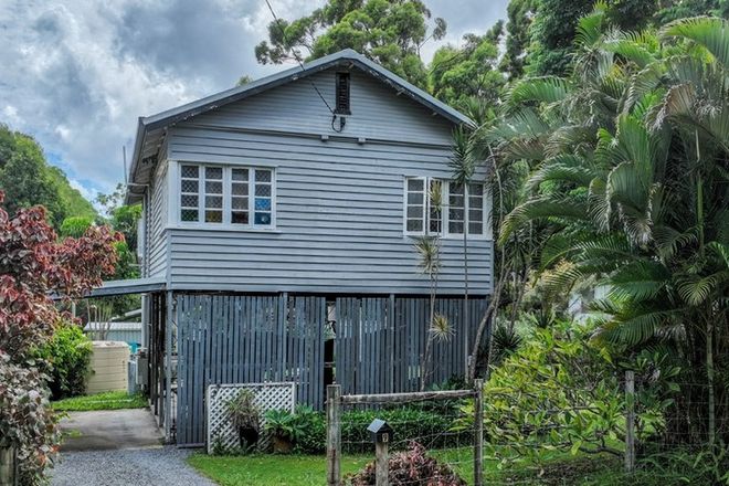 Picture of 9 Noon-Muckle Street, MACLEAY ISLAND QLD 4184