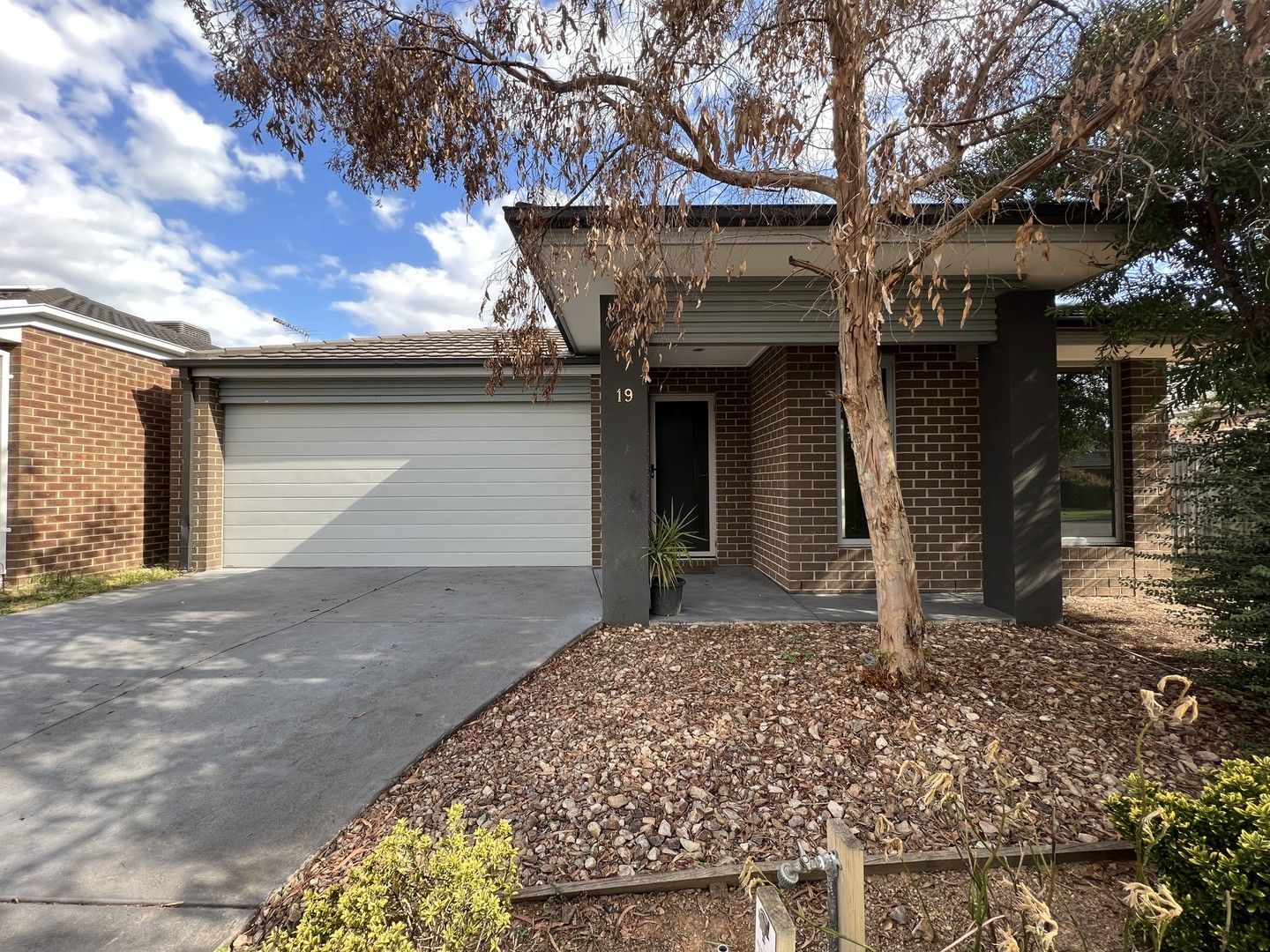 4 bedrooms House in 19 City Vista Circuit CRANBOURNE WEST VIC, 3977