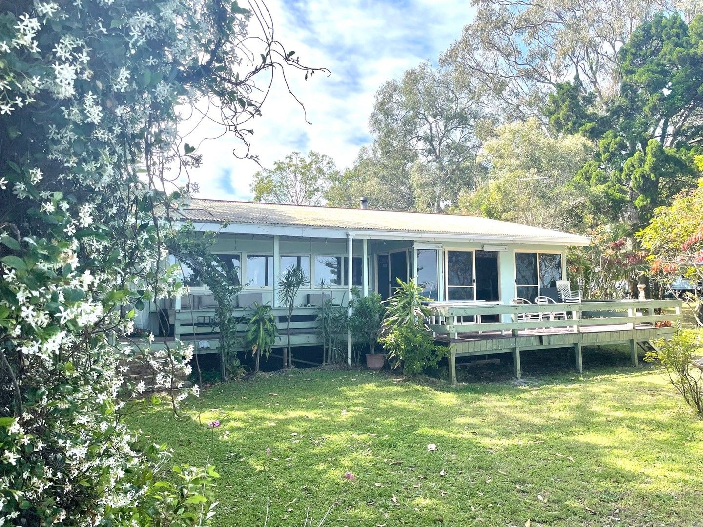 15 Ballow Street, Amity Point QLD 4183, Image 0