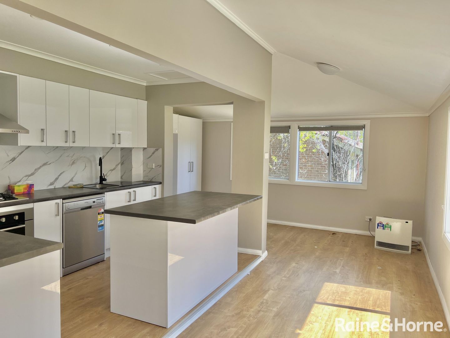 26 Dagmar Street, Grenfell NSW 2810, Image 2